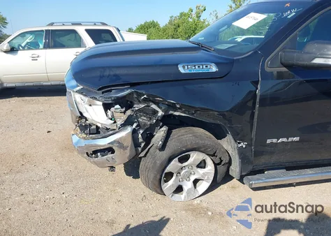 2022 Ram 1500 Big Horn Quad Cab 4X4 6'4 Box z USA, uszkodzony, nr VIN 1C6RRFBG7NN480453